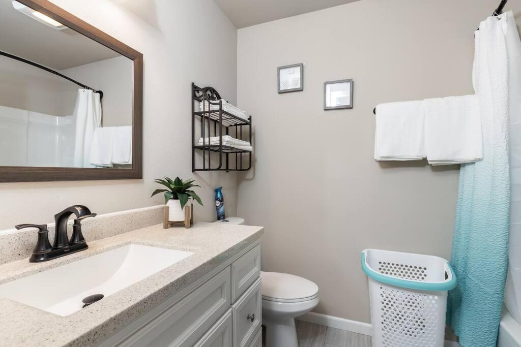 Birch Hill Retreat Great Location2+Garage+Aurora Fairbanks Exterior foto