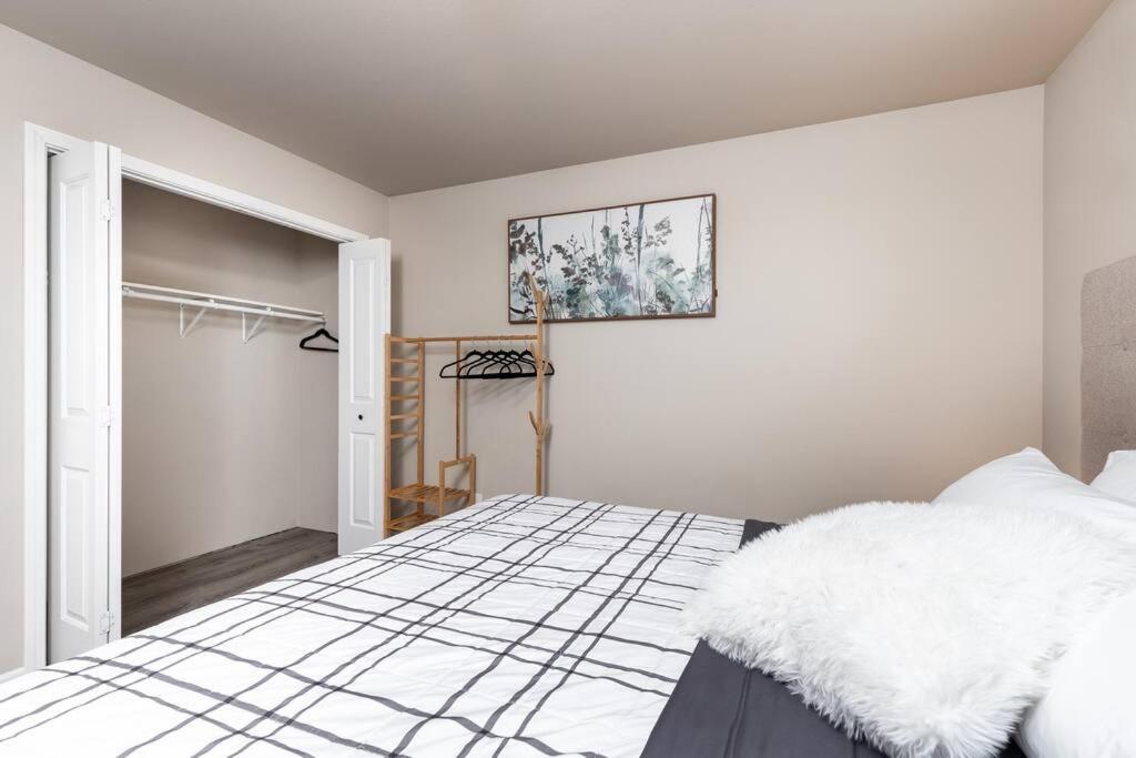 Birch Hill Retreat Great Location2+Garage+Aurora Fairbanks Exterior foto